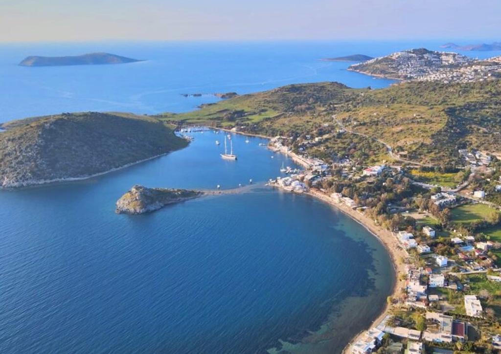 Bodrum Gümüşlük Plajı Tekne Turu